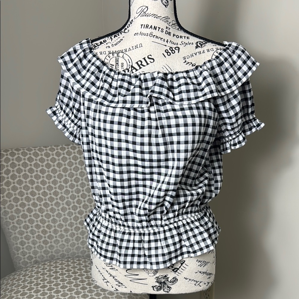 Black and White Flutter Sleeve Ruffled Blouse